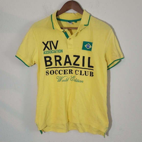 international active sport Other - Brazil soccer medium.            Bin 22
